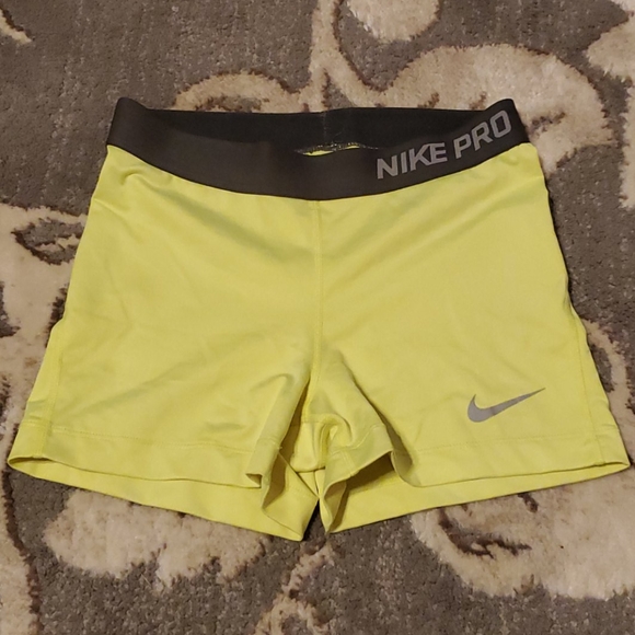 Nike Pants - Nike Pro MD Spandex Short 4" Inseam FT5
